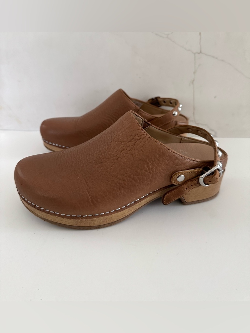 Dansko Britton Tumbled Leather Tan Slip On Mules Clogs Women's Size 37/6.5-7